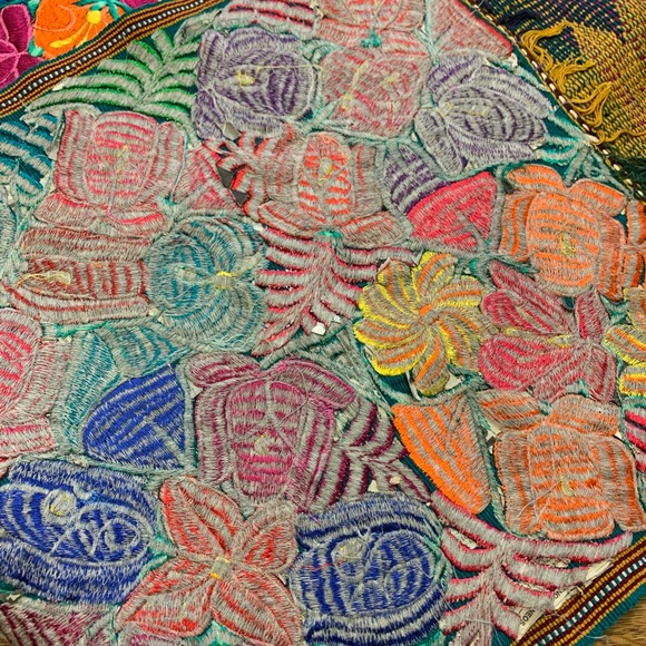 Table runner - Picture 6 of 6